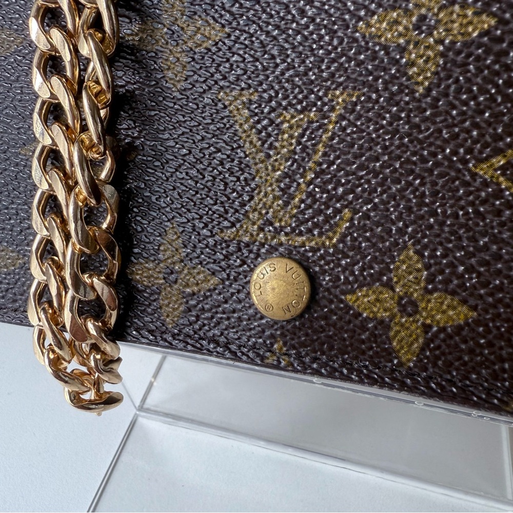 Authentic LOUIS VUITTON Micro Wallet / Crossbody Vintage 1992 Collection - Picture 3 of 13